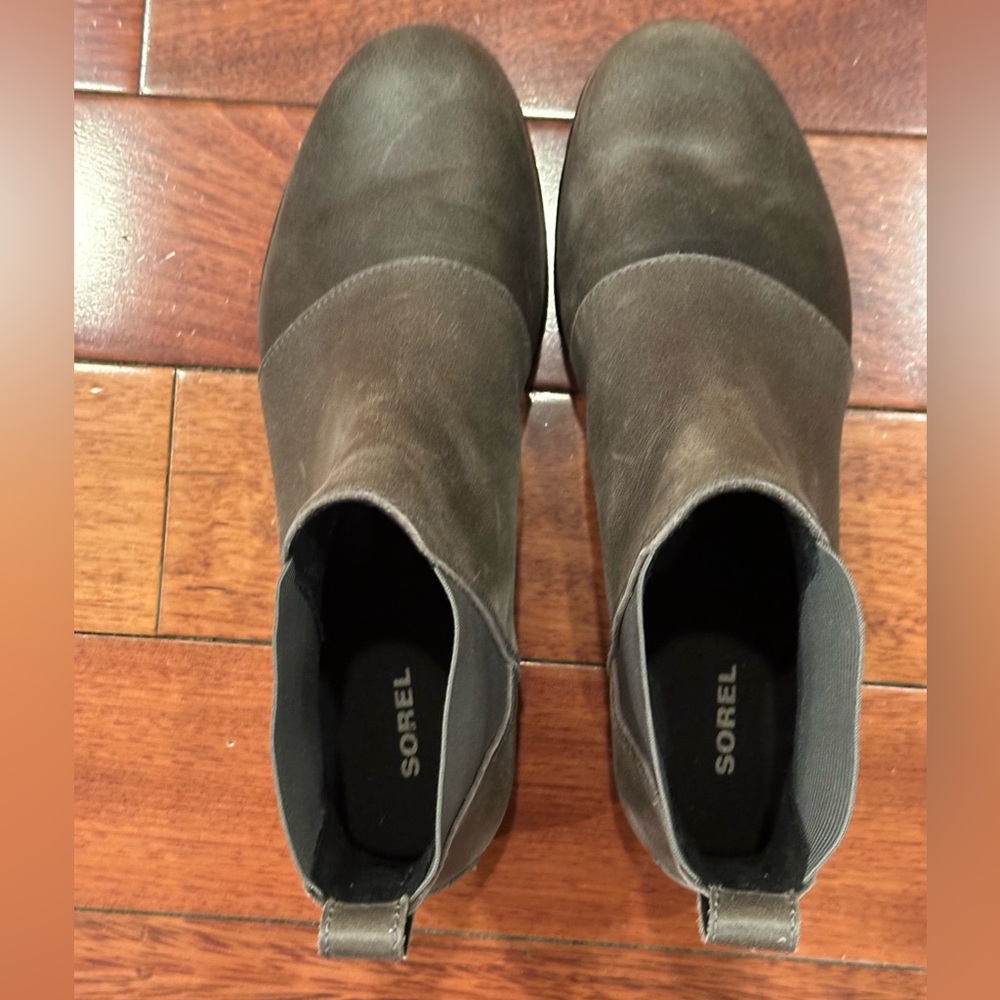 Sorel Dark Gray Harlow Chelsea Leather Ankle Boots Size 9